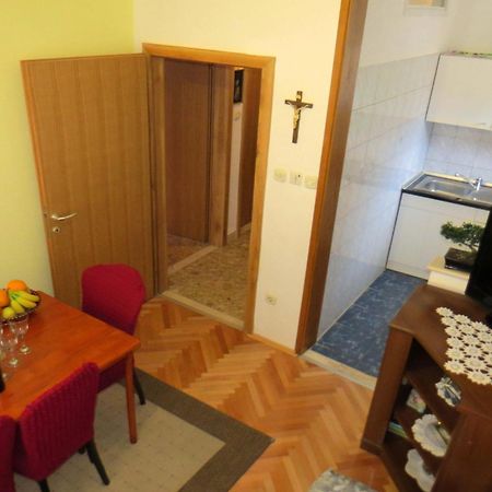 Apartman Jakir 巴什卡沃达 外观 照片
