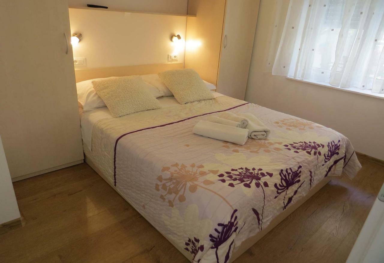 Apartman Jakir 巴什卡沃达 外观 照片
